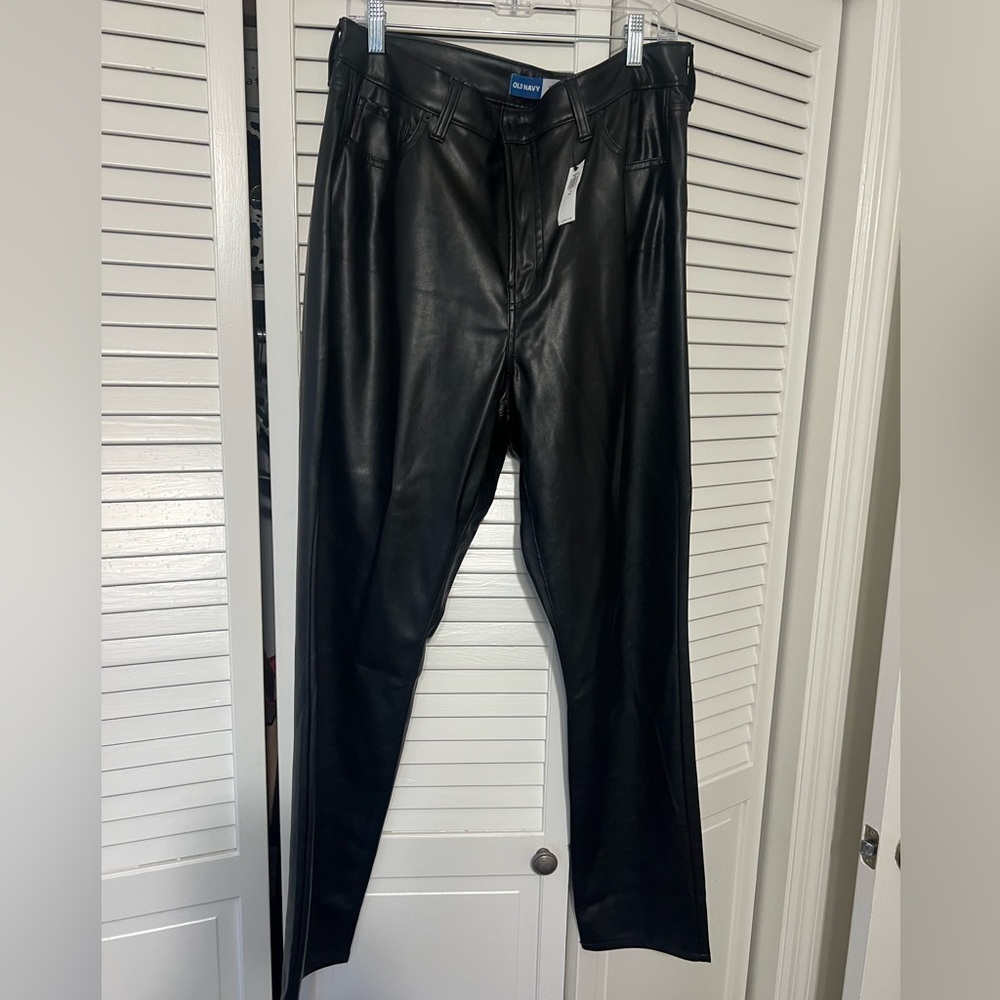 Old Navy High Rise Original Straight Faux Leather Pants